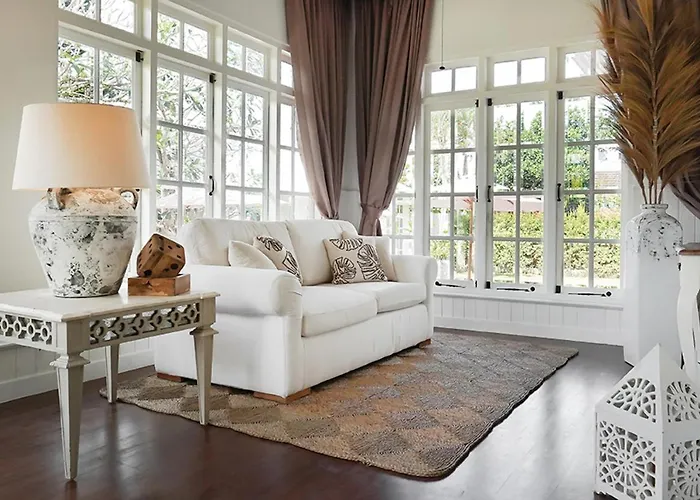Symphony White By Balisuperhost *