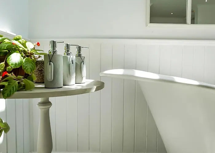 Villa Symphony White By Balisuperhost