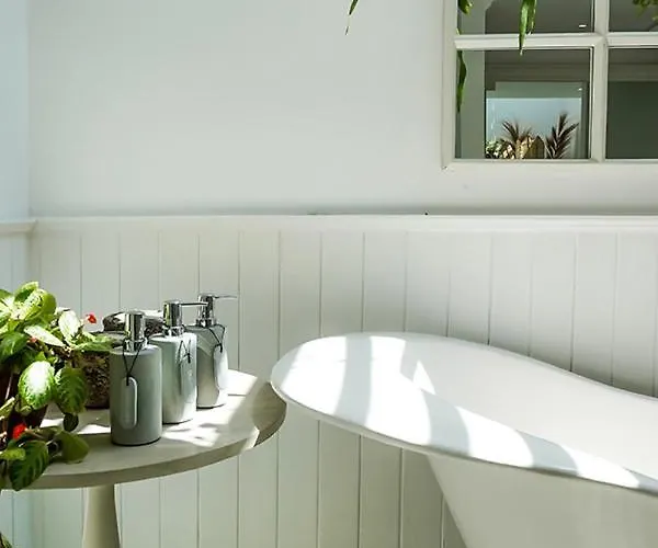 Symphony White By Balisuperhost Villa *