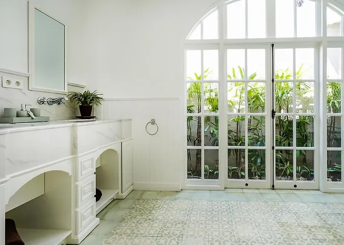 Symphony White By Balisuperhost Villa *